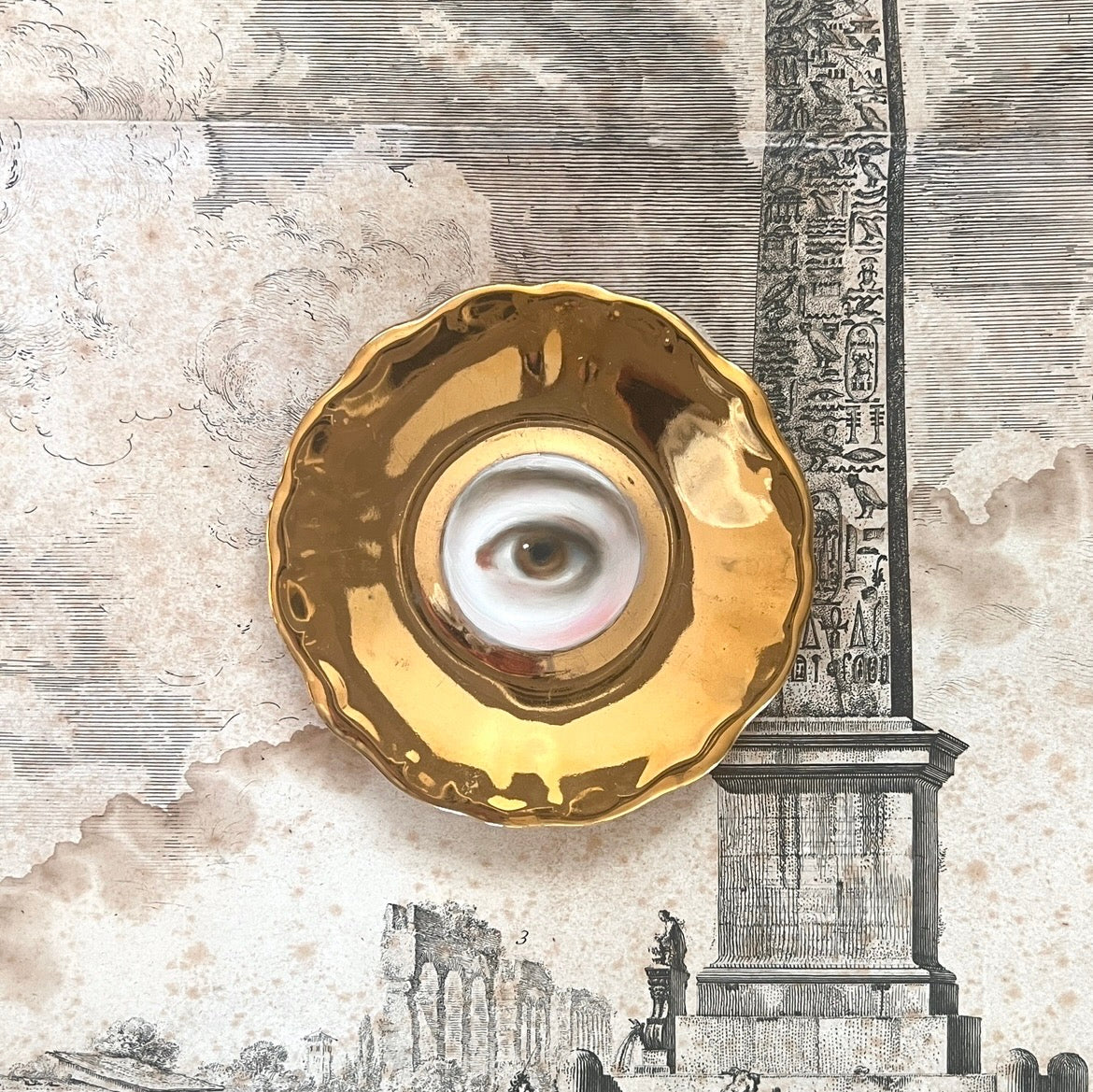 No. 3319 Lover's Eye Painting on a Gold Luster Plate