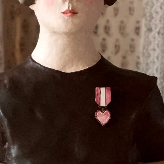 No. 389 Medal - Pink Heart