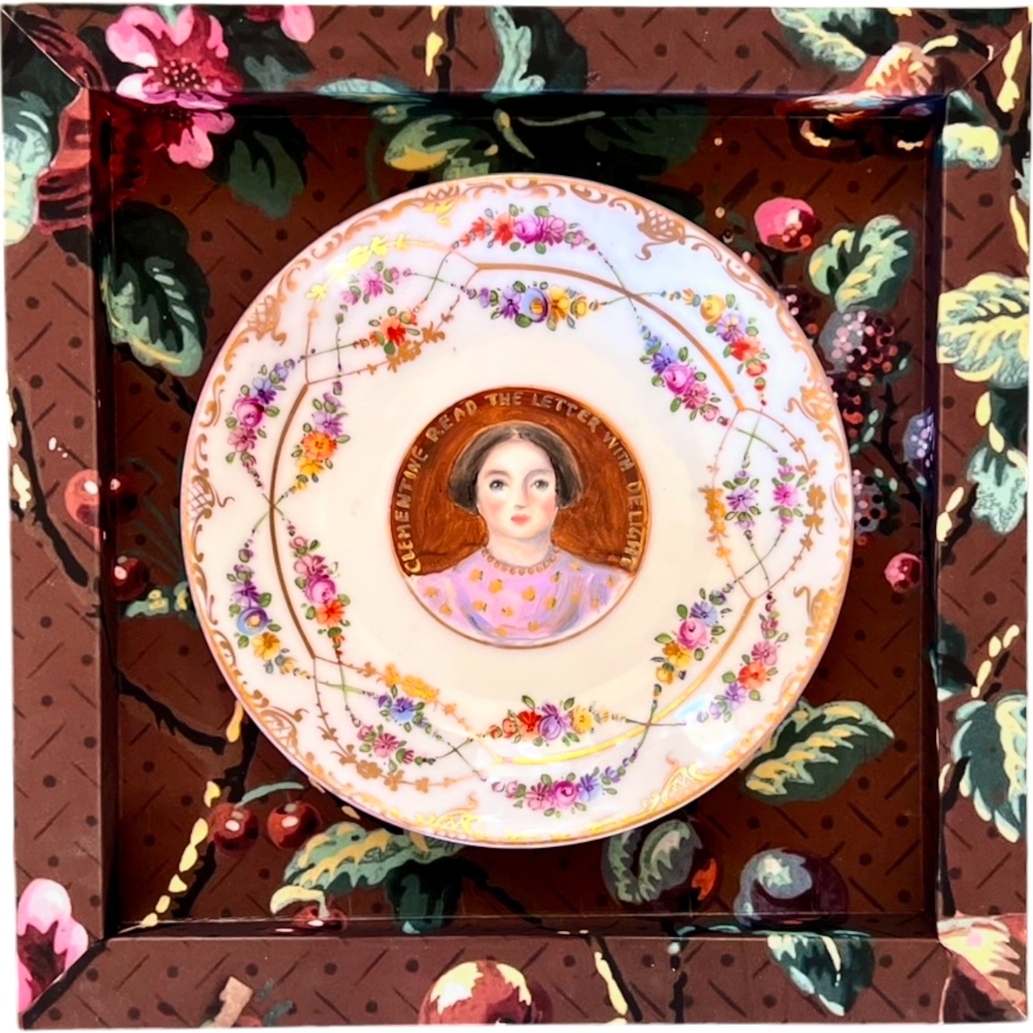 No. 2659 "Clementine Read the Letter with Delight" Portrait Plate