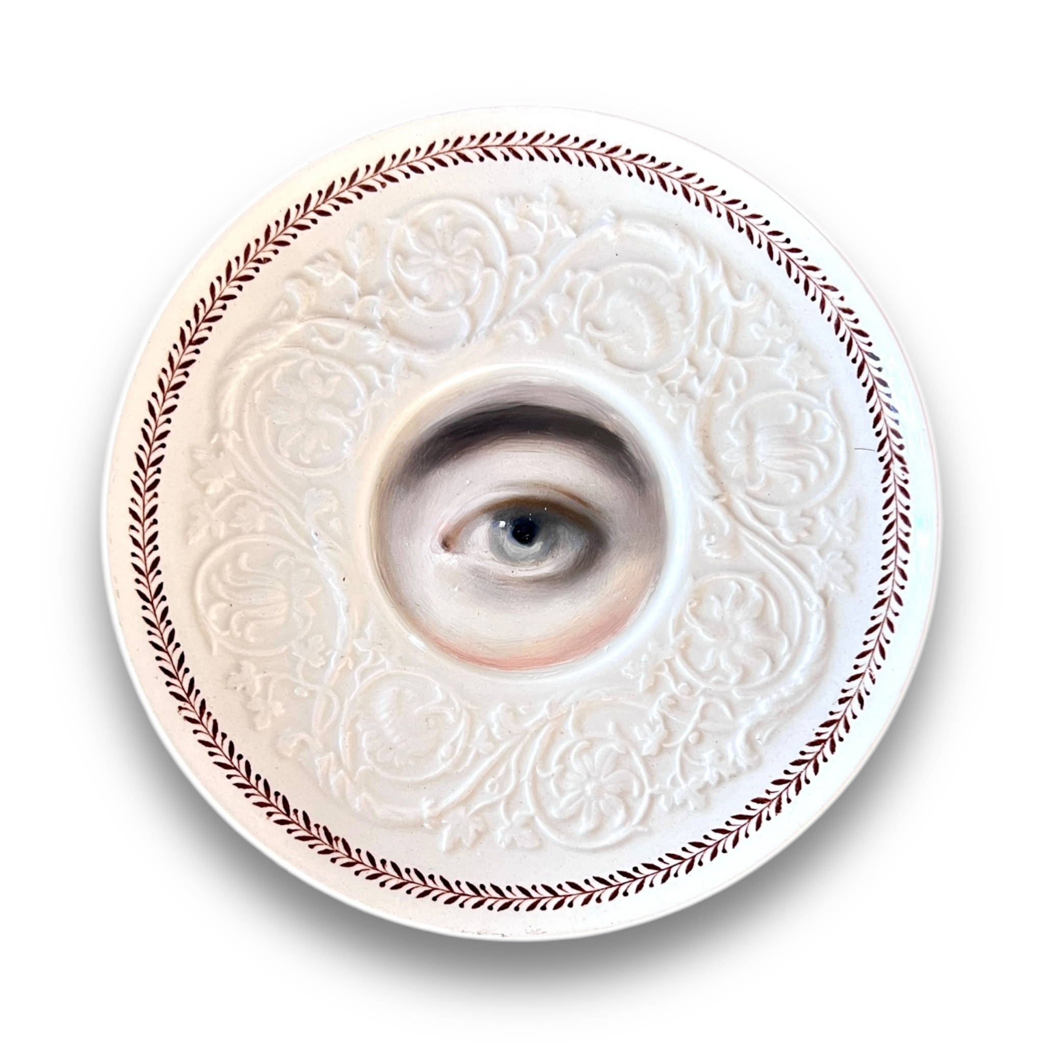 No. 2901 Lover's Eye Painting on a Wedgwood "Golden Ivy" Plate