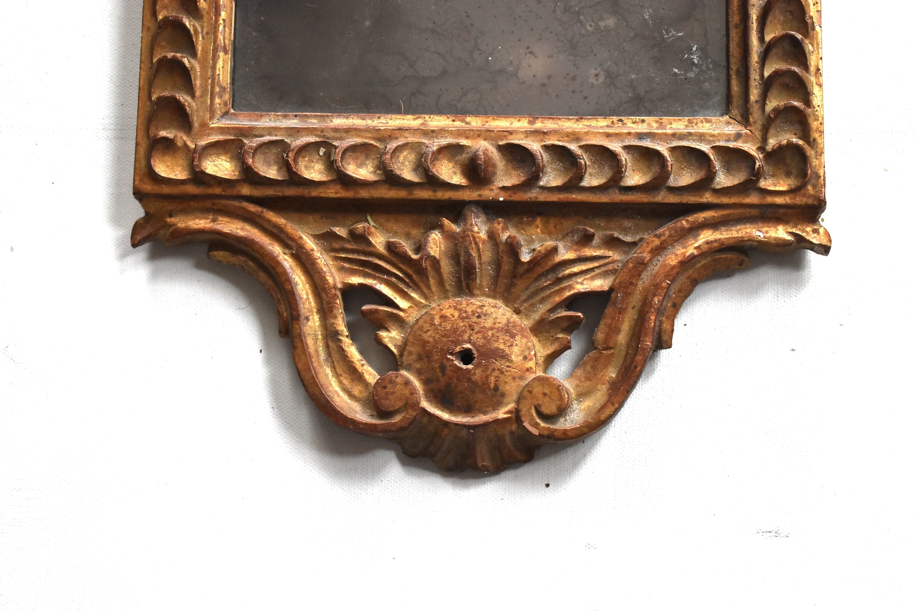Pair of Custom Lover's Eye Paintings in Late 18th-Century Northern Italian Giltwood Mirrors